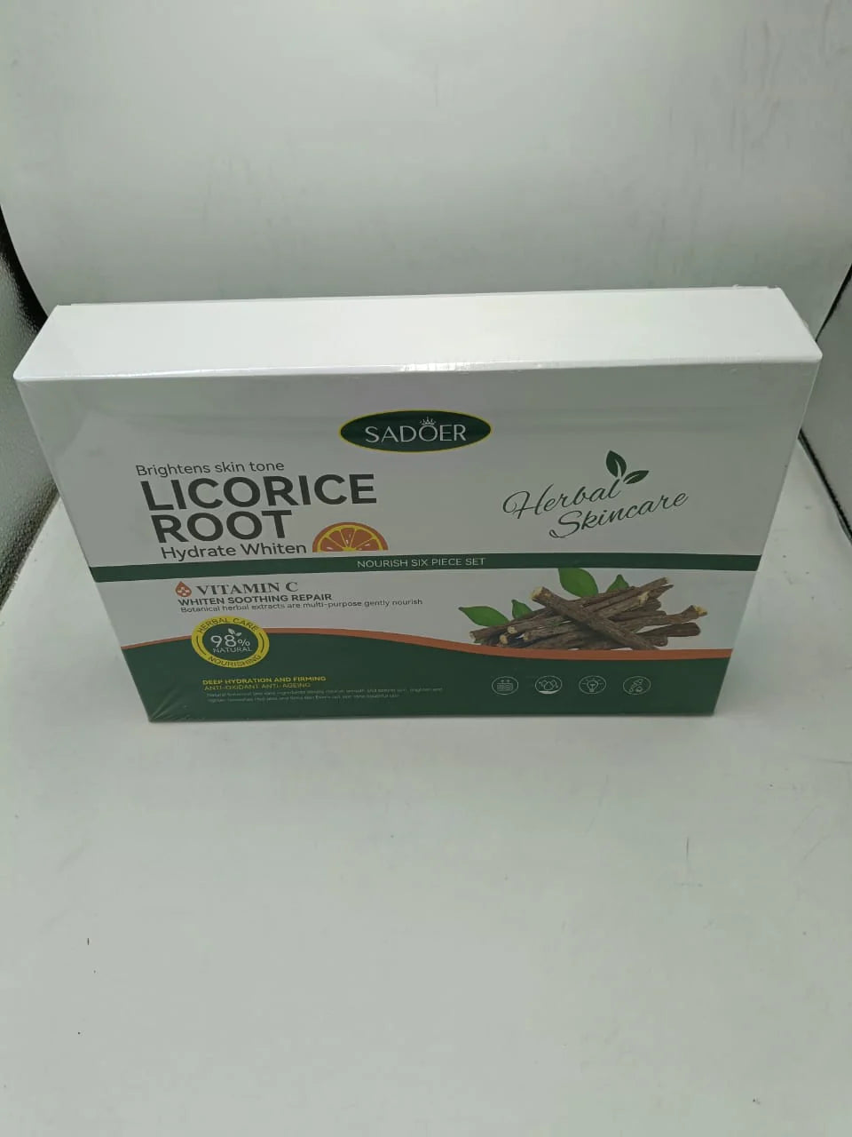 Sadoer - Licorice Root Whitening Skin Care Set | مجموعة سادوير لتبييض البشرة بجذر عرق السوس